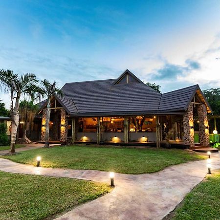 Gooderson Dumazulu Lodge Hluhluwe Ngoại thất bức ảnh