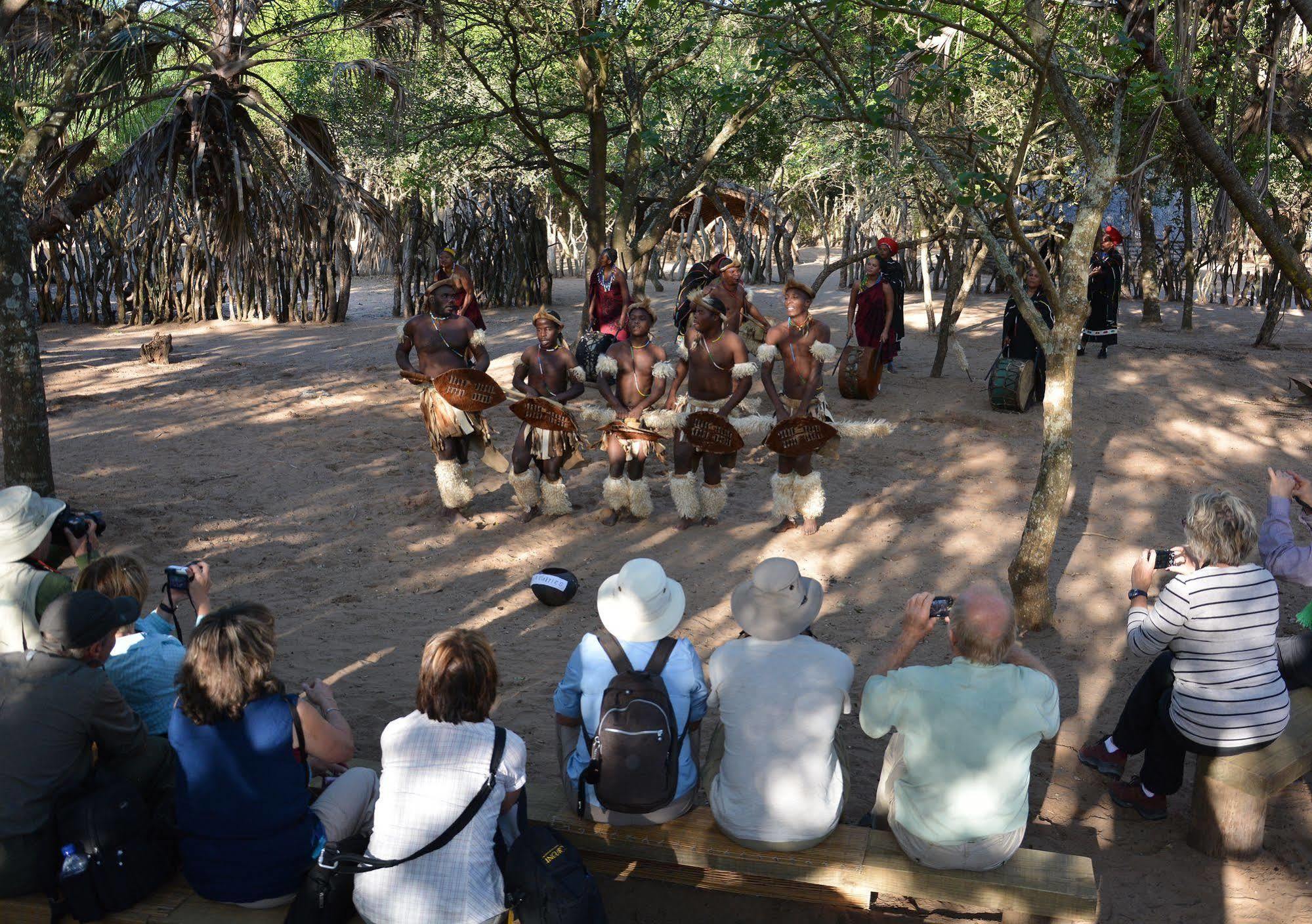 Gooderson Dumazulu Lodge Hluhluwe Ngoại thất bức ảnh