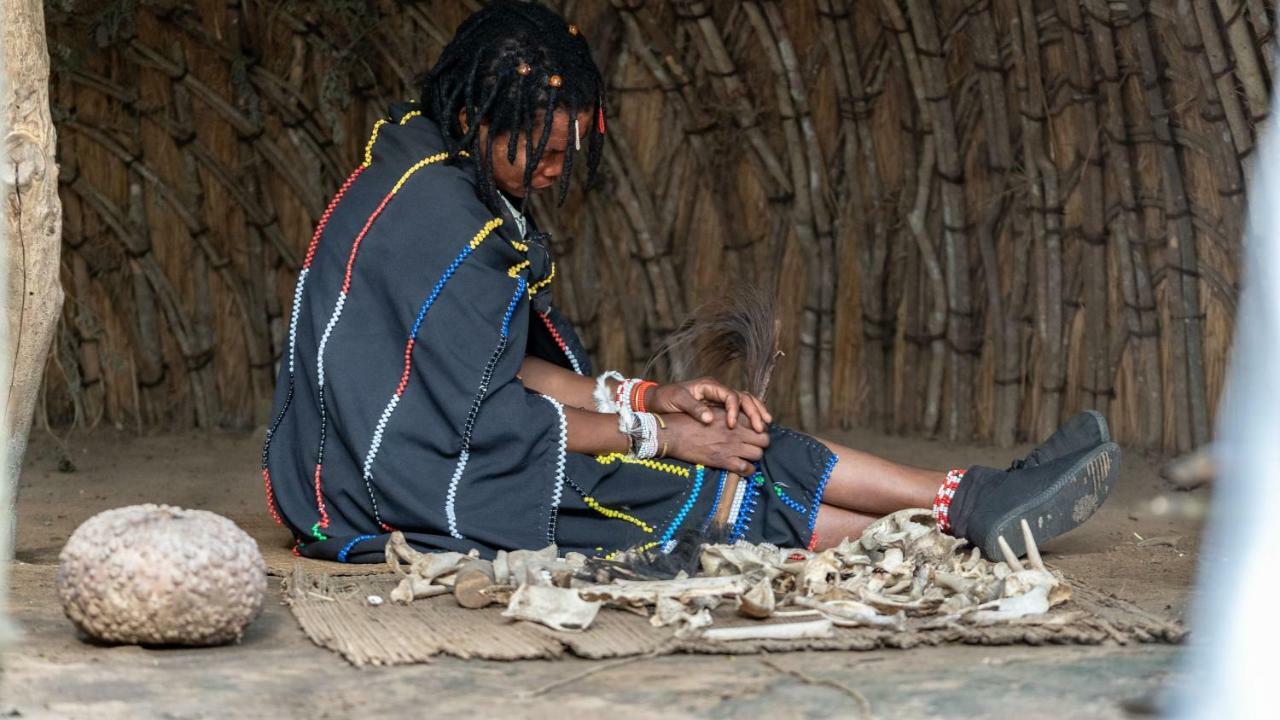 Gooderson Dumazulu Lodge Hluhluwe Ngoại thất bức ảnh