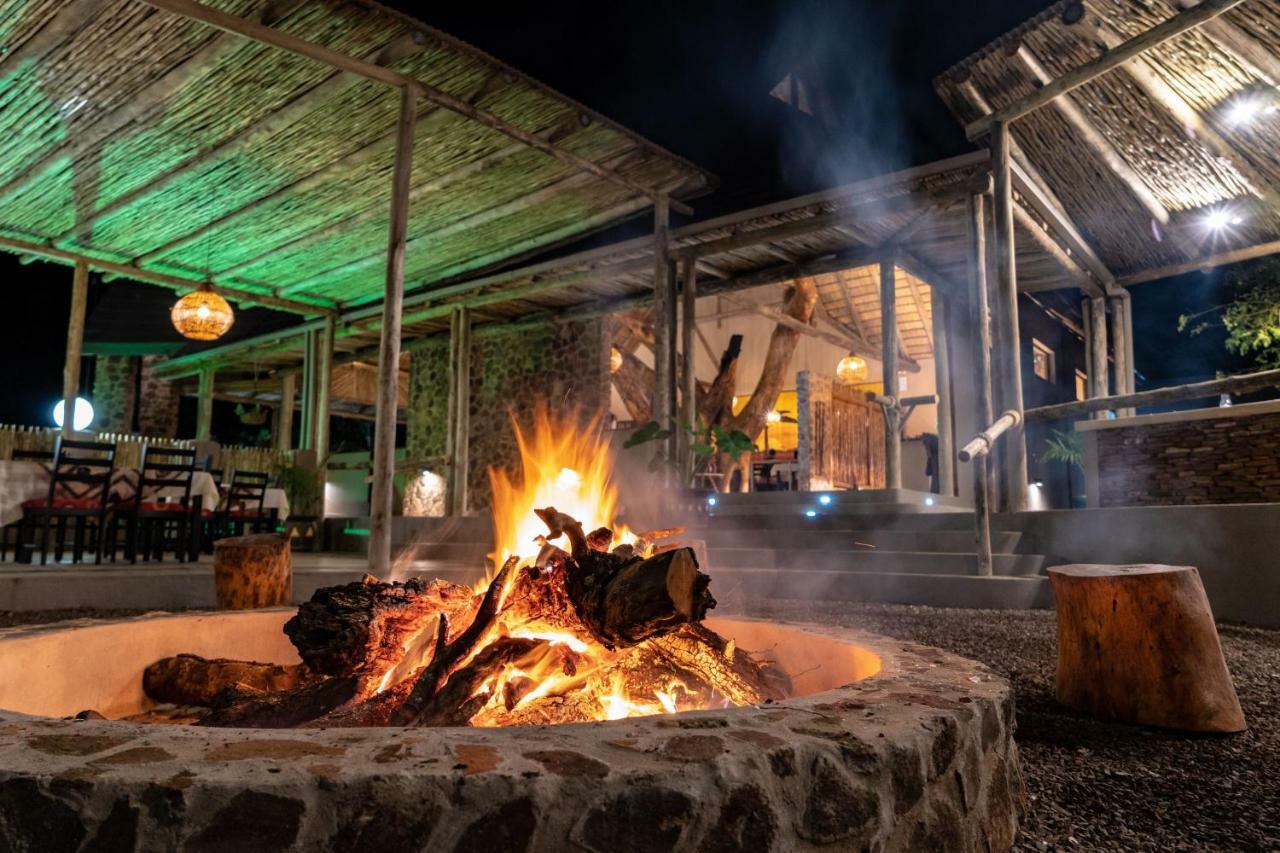 Gooderson Dumazulu Lodge Hluhluwe Ngoại thất bức ảnh